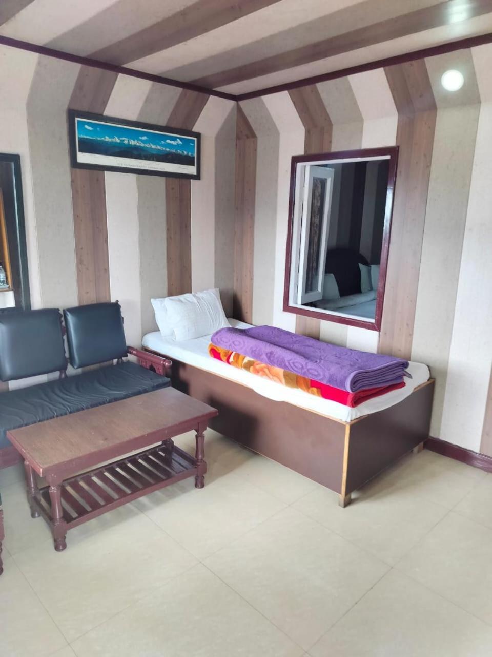 Hotel Surya Lake View Nainital Exterior photo